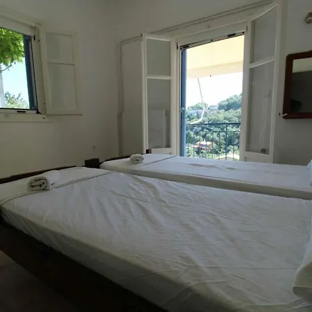 Kaminaki Apartmán Katávolos