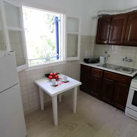 Kaminaki Apartmán Katávolos